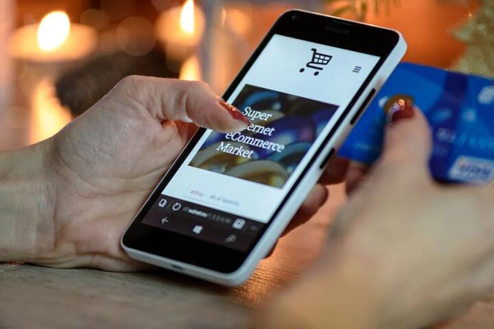 The Psychology Behind "Limited-Time" Offers and Bad Impulse Buys