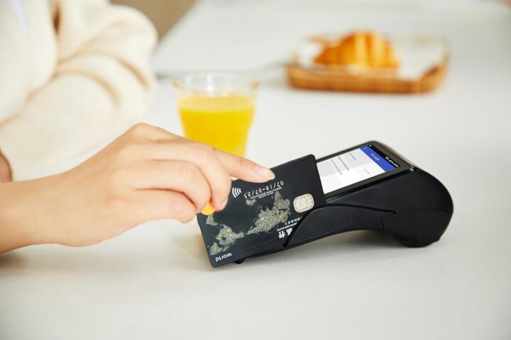 How Card Authorization Holds Affect Your Balance